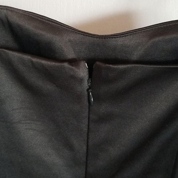 Dress - Picture 4 of 7